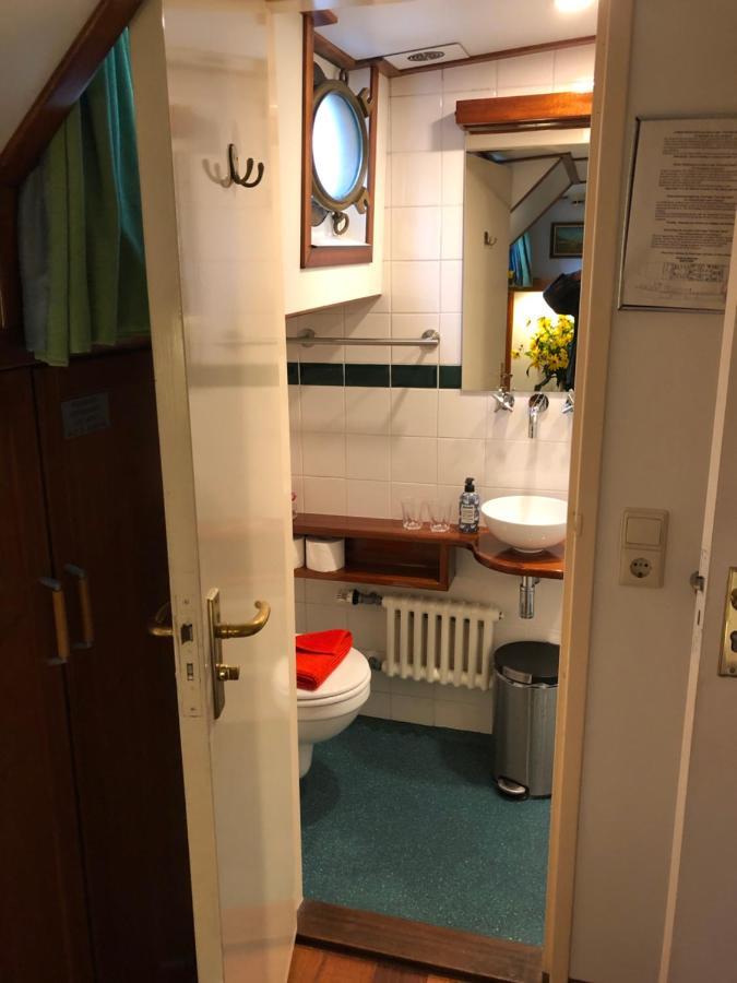 Hotelboot Zwaan アムステルダム エクステリア 写真
