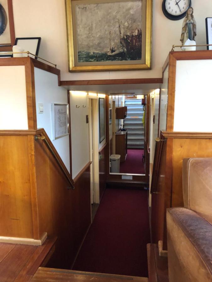 Hotelboot Zwaan アムステルダム エクステリア 写真
